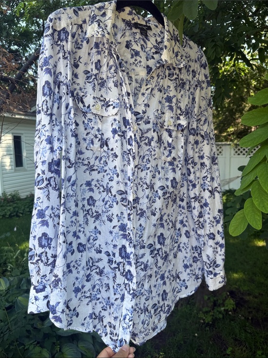 Lord & Taylor Tops - Lord and Taylor White & Navy Floral Button-Up Blouse